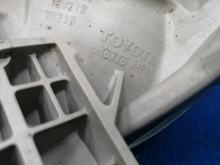 AA021129; Фара галоген правая (81110-0E110) для Toyota Highlander II рест. (2010 - 2013)/БУ; Оригинал; Р1, Мелкий дефект; 