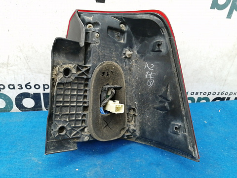 Фотография детали AA017911; Фонарь в крыло левый (81561-60750) для Toyota Land Cruiser 200 (2008 — 2012)/БУ; Оригинал; Р1, Мелкий дефект; . Фото номер 6