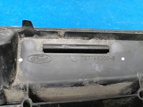 Фотография детали AA025795; Решетка радиатора (7S71-8200-B) для Ford Mondeo/БУ; Оригинал; Р1, Мелкий дефект; . Фото номер 12