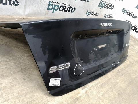 Фотография детали AA027654; Крышка багажника для Volvo S80 I рест. (2003-2006)/БУ; Оригинал; Р1, Мелкий дефект; . Фото номер 2