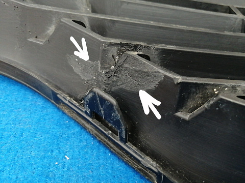 Фотография детали AA028207; Решетка радиатора (623107605R) для Renault/БУ; Оригинал; Р1, Мелкий дефект; . Фото номер 11
