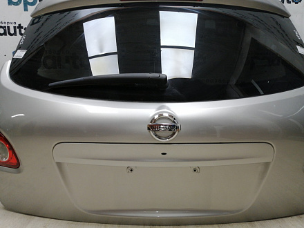 AA045142; Крышка багажника; без камер. (K0100BR0MA) для Nissan Qashqai/БУ; Оригинал; Р1, Мелкий дефект; 
