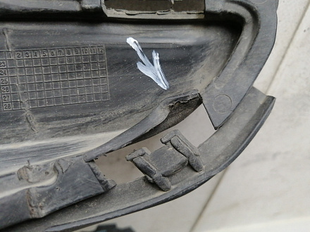 AA046341; Накладка ПТФ левая (86523-H0000) для Kia Rio IV Sedan (2017- 2020)/БУ; Оригинал; Р1, Мелкий дефект; 