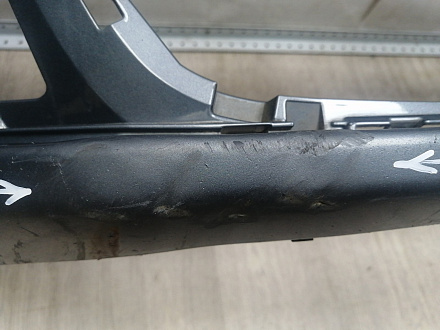 AA045976; Бампер передний; без паркт.; под омыват. (5K0807221) для Volkswagen Golf/БУ; Оригинал; Р1, Мелкий дефект; 