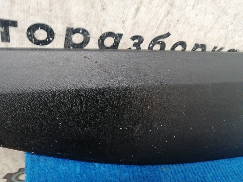 Фотография детали AA035748; Накладка на дверь передняя правая (87724-2S000) для Hyundai IX35/БУ; Оригинал; Р1, Мелкий дефект; . Фото номер 4