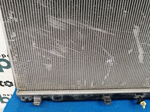 Фотография детали AA037836; Радиатор охлаждения (16400-31800) для Lexus GS IV (2012 - 2015)/БУ; Оригинал; Р2, Удовлетворительное; . Фото номер 4