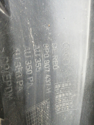 Фотография детали BA000157; Бампер передний; без паркт.; без омыват. (8P0 807 437 H) для Audi A3 8P/БУ; Оригинал; Р1, Мелкий дефект; . Фото номер 25