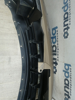 AA045992; Бампер передний; без паркт.; под омыват. (62022-EM00H) для Nissan Tiida/БУ; Оригинал; Р1, Мелкий дефект; 