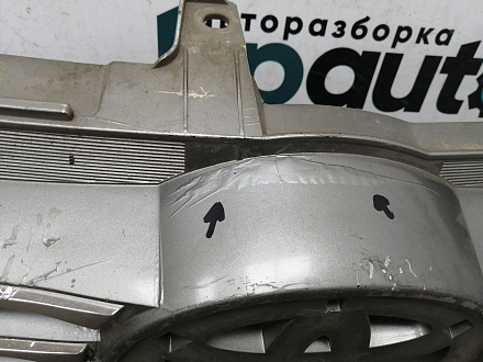 AA011781; Решетка радиатора (53101-33370) для Toyota Camry 50 (2012 — 2014)/БУ; Оригинал; Р2, Удовлетворительное; 