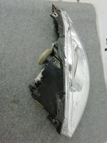 Фотография детали AA001949; Фара левая галоген (A1698200161) для Mercedes-Benz A-klasse II (W169) (2004-2008)/БУ; Оригинал; Р2, Удовлетворительное; . Фото номер 2
