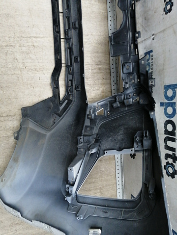 Фотография детали AA045834; Бампер передний; без паркт.; без омыват. (6400J511ZZ) для Mitsubishi Pajero Sport III рест. (2019-н.в.)/БУ; Оригинал; Р2, Удовлетворительное; . Фото номер 25