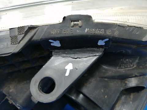 Фотография детали AA013358; Фара ксенон левая (81170-05210) для Toyota Avensis/БУ; Оригинал; Р1, Мелкий дефект; . Фото номер 5