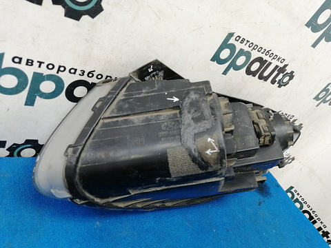Фотография детали AA024315; Фара галоген правая (92102-2B011) для Hyundai Santa Fe/БУ; Оригинал; Р1, Мелкий дефект; . Фото номер 6