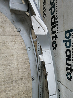 BA000082; Бампер передний; без паркт.; без омыват. (8M51-17757-AW) для Ford Focus/БУ; Оригинал; Р1, Мелкий дефект; 