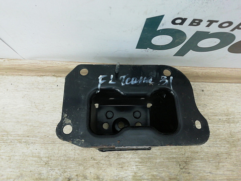 Фотография детали AA006627; Кронштейн усилителя переднего бампера левый, домик (62211-JN00A) для Nissan Teana 32/БУ; Оригинал; Р0, Хорошее; . Фото номер 4