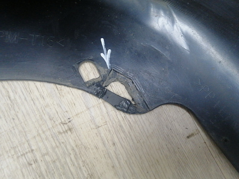 Фотография детали AA045992; Бампер передний; без паркт.; под омыват. (62022-EM00H) для Nissan Tiida/БУ; Оригинал; Р1, Мелкий дефект; . Фото номер 13