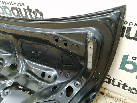 Фотография детали AA038132; Крышка багажника; под камер. (64401-33580) для Toyota Camry/БУ; Оригинал; Р3, Под восстановление; . Фото номер 20