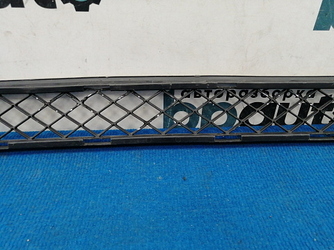 Фотография детали AA037721; Решетка переднего бампера (53113-42030) для Toyota Rav4/БУ; Оригинал; Р1, Мелкий дефект; . Фото номер 10