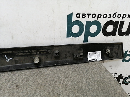 AA013047; Накладка передней правой двери (51137352092) для BMW Х1 II (F48) (2015-2019)/БУ; Оригинал; Р1, Мелкий дефект; 