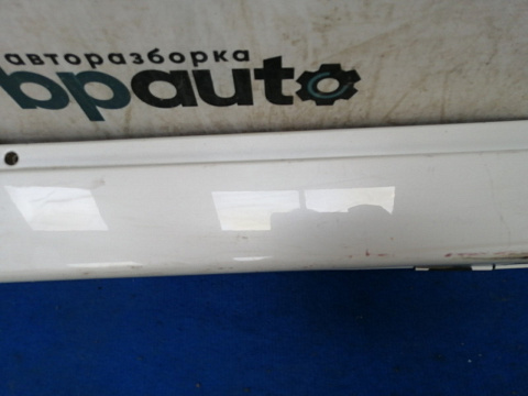 Фотография детали AA031727; Накладка порога правая, пластик (75850-47010) для Toyota Prius/БУ; Оригинал; Р1, Мелкий дефект; . Фото номер 4