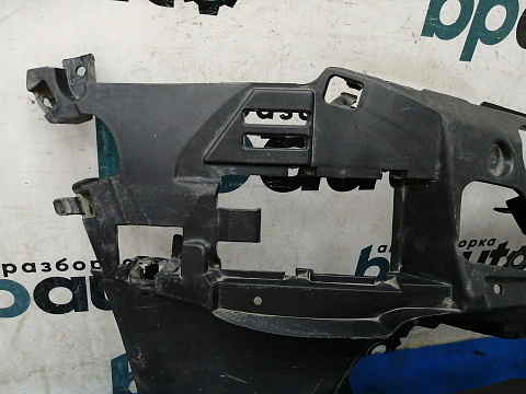 Фотография детали AA031204; Кронштейн переднего бампера правый под ПТФ (51117385346) для BMW 5 серия G30 G31/БУ; Оригинал; Р1, Мелкий дефект; . Фото номер 2