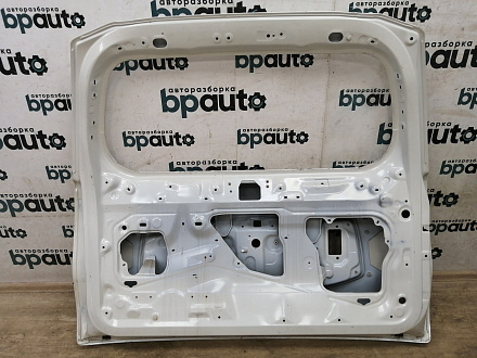 AA031412; Крышка багажника (67005-60L30) для Toyota Land Cruiser Prado/БУ; Оригинал; Р1, Мелкий дефект; (070) Белый перламутр 3х. сл.
