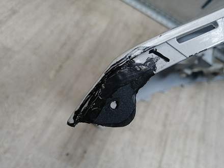 BA000246; Бампер передний; без паркт.; под омыват. (5M0807221N) для Volkswagen Golf Plus II (2009-2014)/БУ; Оригинал; Р2, Удовлетворительное; 