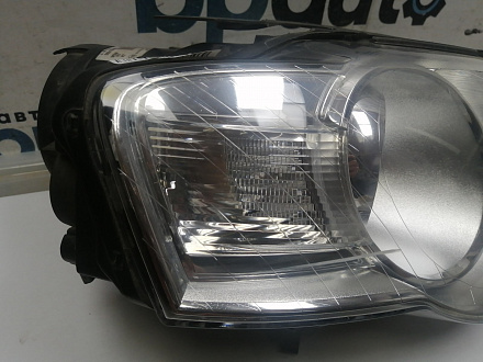 AA046038; Фара галоген правая (3C0941006 AB) для Volkswagen Passat/БУ; Оригинал; Р1, Мелкий дефект; 