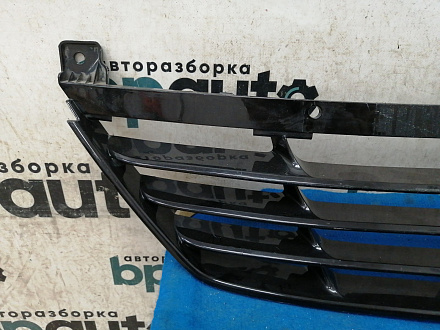 AA030996; Решетка переднего бампера (86550-2Y000) для Hyundai IX35/БУ; Оригинал; Р2, Удовлетворительное; 