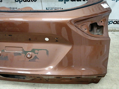 Фотография детали AA038283; Крышка багажника (1 827 472) для Ford Kuga II (2012-2016)/БУ; Оригинал; Р2, Удовлетворительное; . Фото номер 10