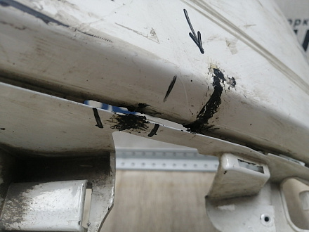 BA000246; Бампер передний; без паркт.; под омыват. (5M0807221N) для Volkswagen Golf Plus II (2009-2014)/БУ; Оригинал; Р2, Удовлетворительное; 