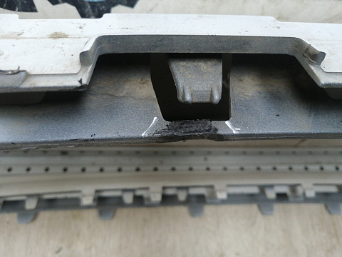 Фотография детали AA045707; Бампер передний; без паркт.; под омыват. (5СU807221A) для Volkswagen Jetta VI рест. (2015-2018)/БУ; Оригинал; Р2, Удовлетворительное; . Фото номер 15