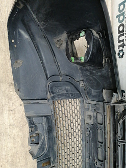 AA039009; Бампер передний; под паркт.; под омыват. (LR034184) для Land Rover Freelander/БУ; Оригинал; Р1, Мелкий дефект; 