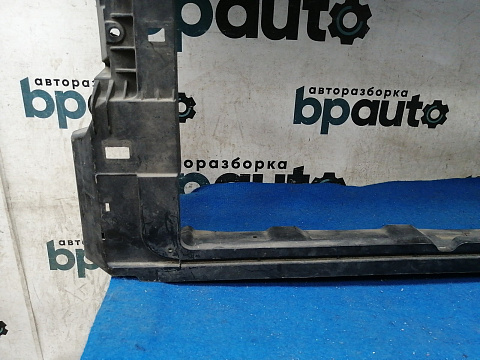 Фотография детали AA028877; Передняя панель (6RU805588E) для Volkswagen Polo/БУ; Оригинал; Р2, Удовлетворительное; . Фото номер 4