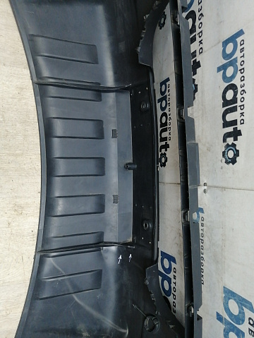 Фотография детали AA045734; Бампер передний; без паркт.; без омыват. (2E0807103) для Volkswagen Crafter (2006-2016)/БУ; Оригинал; Р1, Мелкий дефект; . Фото номер 19