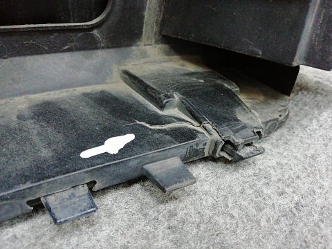 Фотография детали AA010224; Накладка крышки багажника (13322627) для Opel Insignia Wagon (2008 - 2014)/БУ; Оригинал; Р2, Удовлетворительное; . Фото номер 6