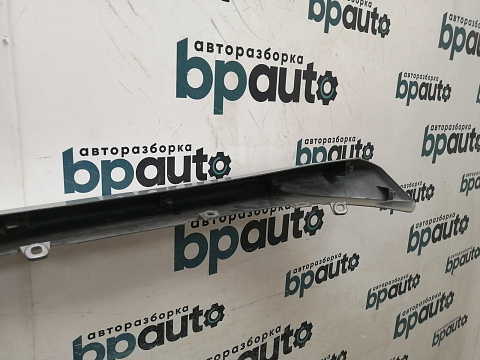 Фотография детали AA039635; Накладка переднего бампера центральная нижняя (6405A197) для Mitsubishi Outlander III рест.2 (2015-2018)/БУ; Оригинал; Р2, Удовлетворительное; . Фото номер 7