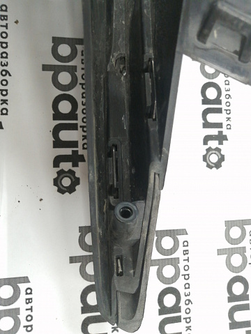 Фотография детали AA045547; Решетка переднего бампера левая (J8A2-17E852-AB) для Land Rover Range Rover Velar L560 (2017 - 2023)/БУ; Оригинал; Р1, Мелкий дефект; . Фото номер 12