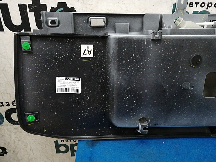 AA031404; Накладка крышки багажника (76801-60461) для Toyota Land Cruiser Prado/БУ; Оригинал; Р0, Хорошее; (070) Белый перламутр 3х. сл.