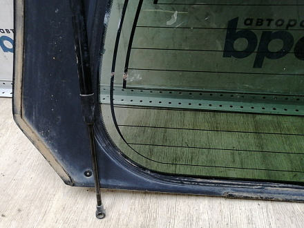 AA045272; Стекло крышки багажника (68105-60190)/БУ; Оригинал; Р1, Мелкий дефект; 