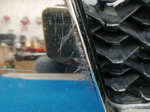 Фотография детали AA037716; Решетка радиатора (62310-3UB0A) для Nissan X-Trail II (T31) рест. (2011-2015)/БУ; Оригинал; Р1, Мелкий дефект; . Фото номер 8