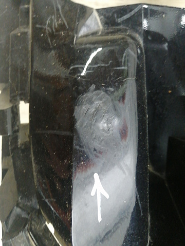 Фотография детали BA000050; Бампер передний; под омыват. (30678678) для Volvo XC70/БУ; Оригинал; Р1, Мелкий дефект; . Фото номер 10