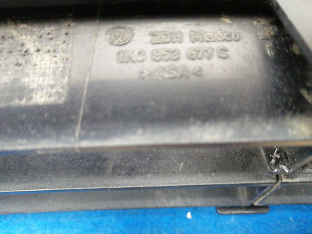 AA033499; Решетка переднего бампера (1K0853677C) для Volkswagen Jetta V (2005- 2010)/БУ; Оригинал; Р2, Удовлетворительное; 