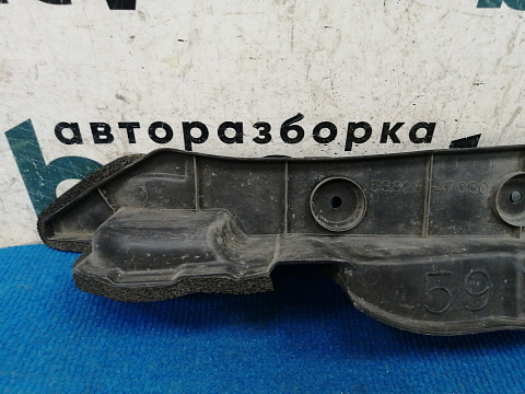 Фотография детали AA036705; Уплотнитель переднего левого крыла, с торца двери (53828-47030) для Toyota Prius/БУ; Оригинал; Р0, Хорошее; . Фото номер 8