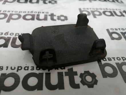 AA045963; Заглушка буксир.крюка переднего бампера (51117184707) для BMW 5 серия Е60 Е61/БУ; Оригинал; Р1, Мелкий дефект; 