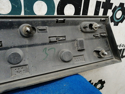 AA031162; Накладка на дверь передняя правая (31448428) для Volvo XC90/БУ; Оригинал; Р1, Мелкий дефект; 