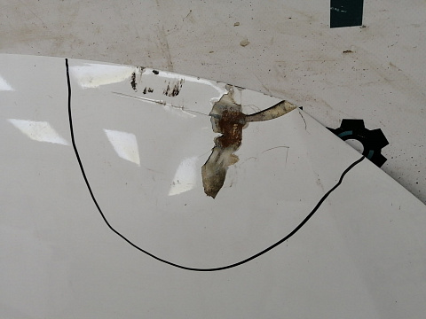 Фотография детали AA029670; Капот ( 5C6823031C) для Volkswagen Jetta/БУ; Оригинал; Р2, Удовлетворительное; . Фото номер 3