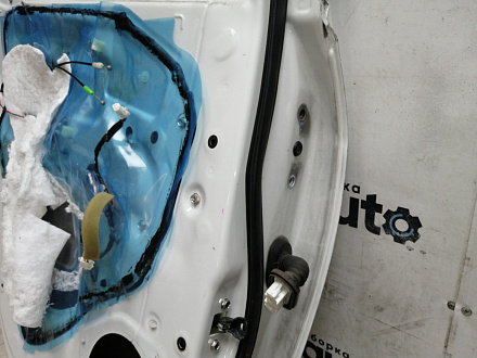 AA045294; Дверь задняя левая, под расширитель, Long (67004-42110) для Toyota Rav4/БУ; Оригинал; Р0, Хорошее; (070) Белый перламутр 3х. сл.