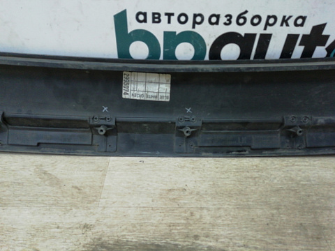 Фотография детали AA010572; Накладка крышки багажника верхняя (DRC500011LML) для Land Rover Range Rover Sport/БУ; Оригинал; Р0, Хорошее; . Фото номер 7