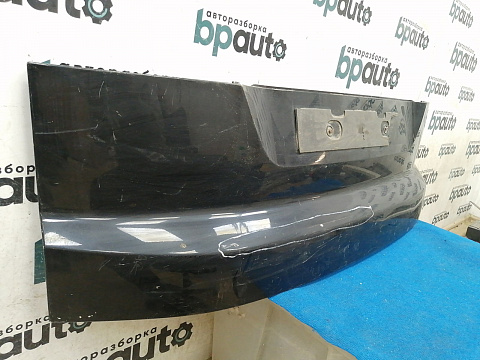 Фотография детали AA036227; Накладка на крышку багажника нижняя (AM21-423A40A) для Ford S-MAX I рест. (2010-2014)/БУ; Оригинал; Р1, Мелкий дефект; . Фото номер 2